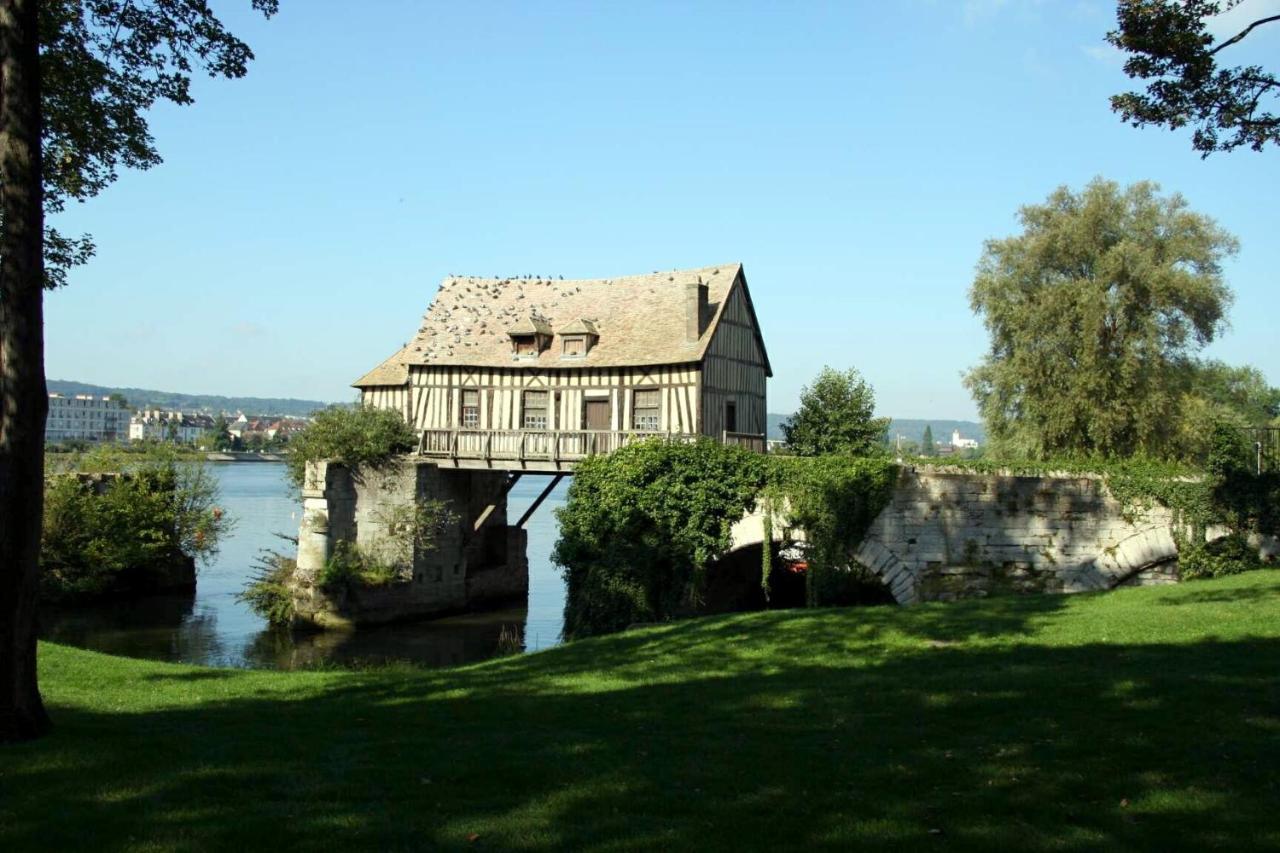 Studio De Celestine Vernon  Exterior photo